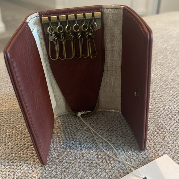 Ugg Jenna Key Case - Picture 2 of 8